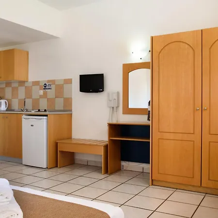 Pefkos Village 3*