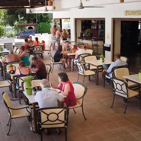 Pefkos Village Appart hôtel 3*