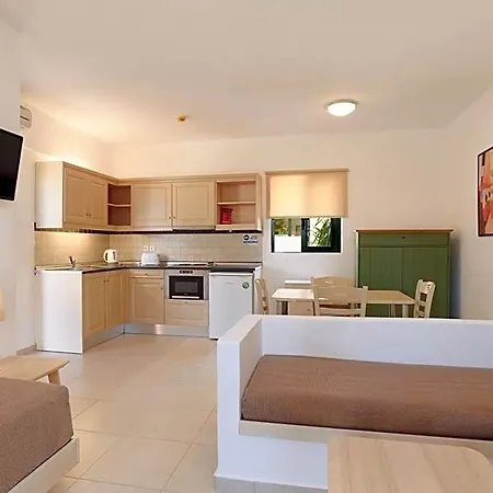 Pefkos Village Aparthotel Pefki