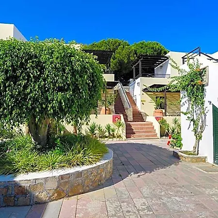 Pefkos Village 3*