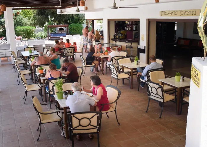 Pefkos Village Hotel apartamentowy 3*