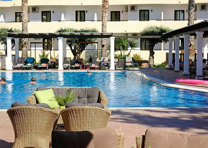 Pefkos Village Hotel apartamentowy 3*