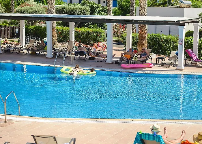 Aparthotel Pefkos Village