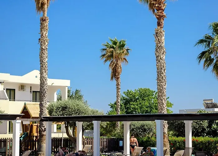 Pefkos Village 아파트호텔 Pefki (Rhodes)