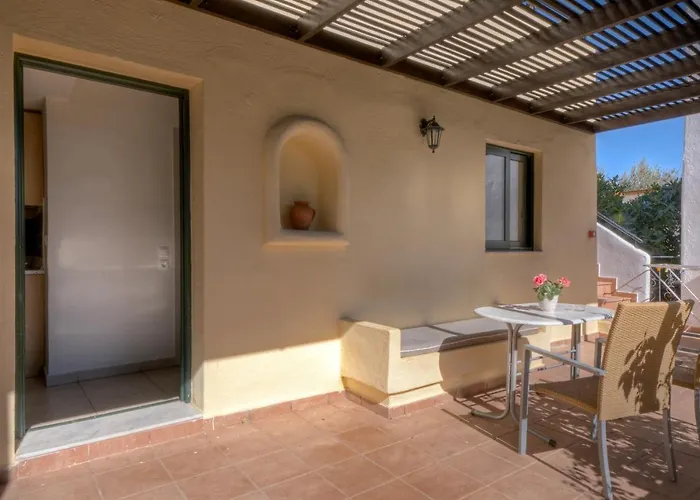 Pefkos Village Hotel apartamentowy