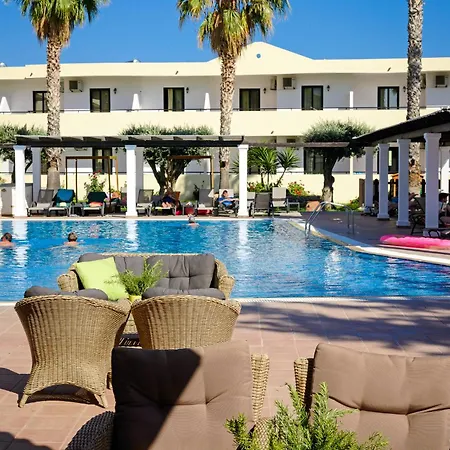 Pefkos Village Apartmanhotel 3*