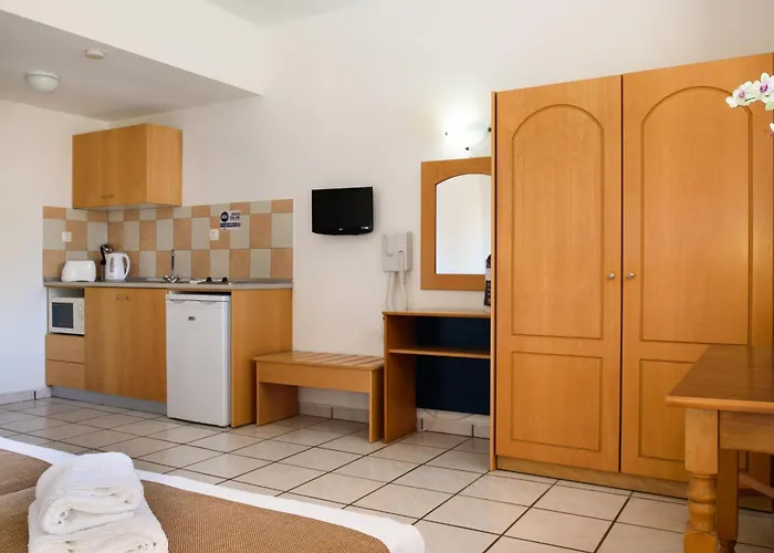 Pefkos Village 3*