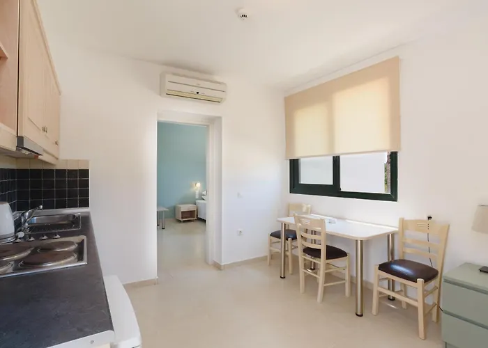 Pefkos Village 3*