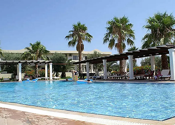 Pefkos Village 3*
