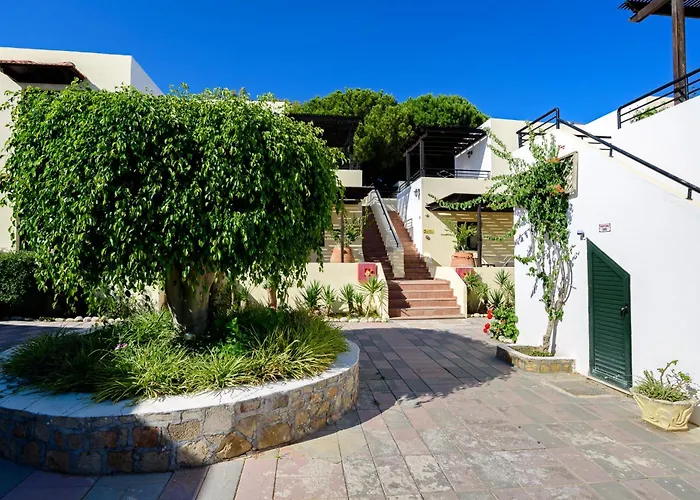 Pefkos Village 3*